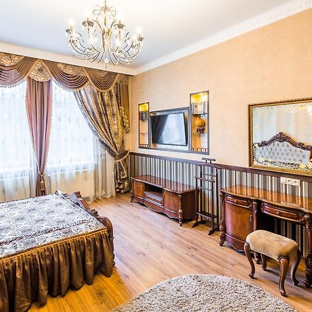 Beautiful Apartment D.Galytskogo Lviv Exteriör bild