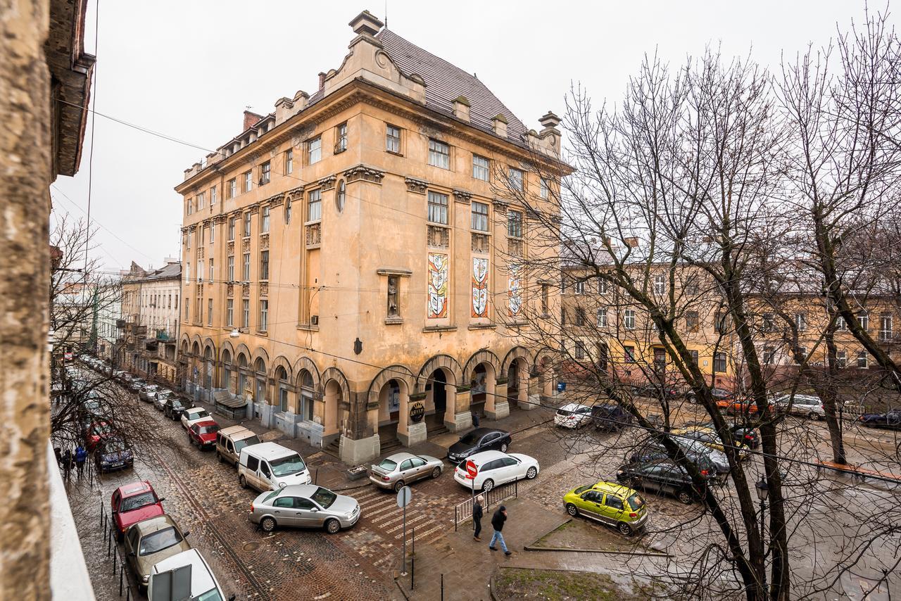 Beautiful Apartment D.Galytskogo Lviv Exteriör bild